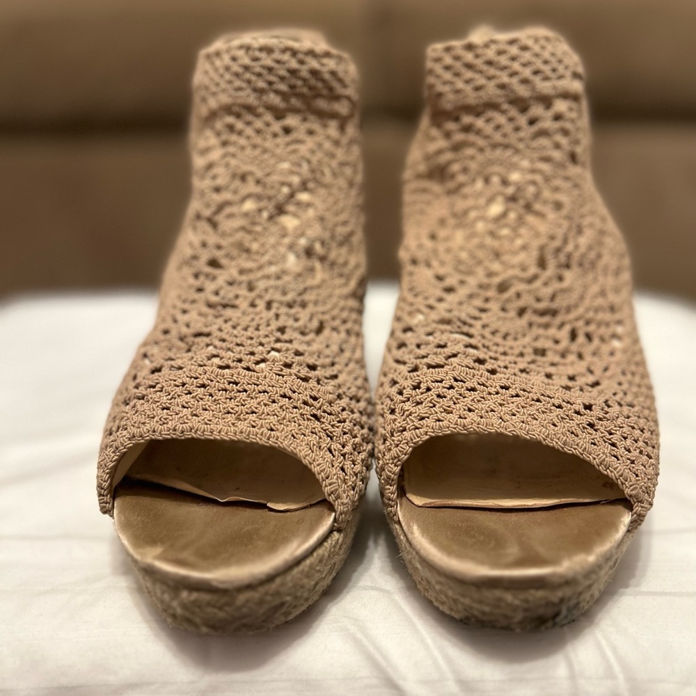 Vince Camuto 8.5 Mesh Platform Sandal